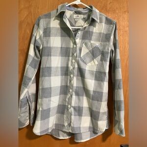 Vineyard Vines Relaxed Fit Ladies Button-Down - size 0
